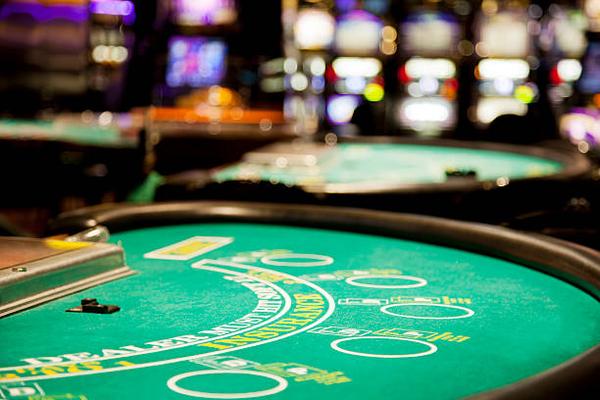 Comparing Licensing Information for casino online non AAMS