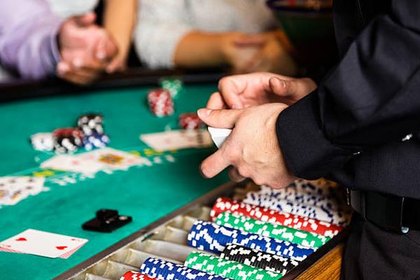 Understanding the Services and Tools Found on Casino Platforms
