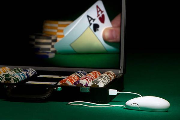 Exploring the Benefits of Mobile Access at an online casino Singapore